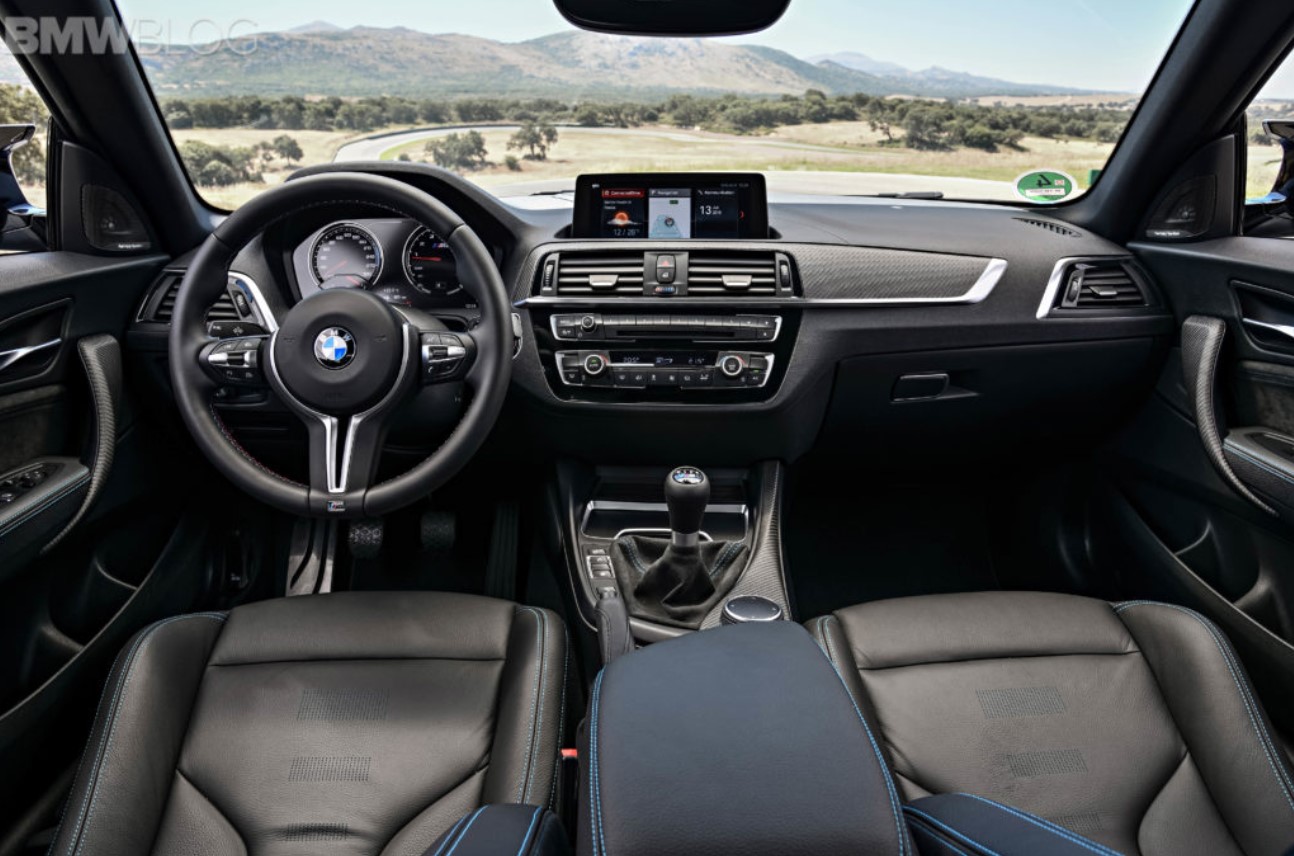 BMW M2 2022 Interior