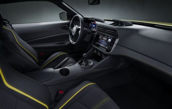 2022 Nissan 370Z Interior