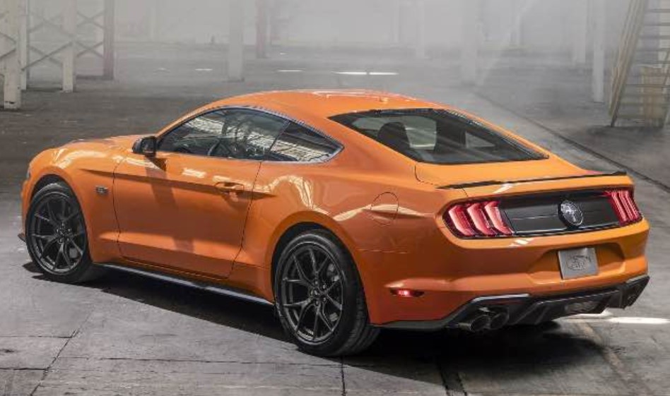 2022 Ford Mustang Rear View
