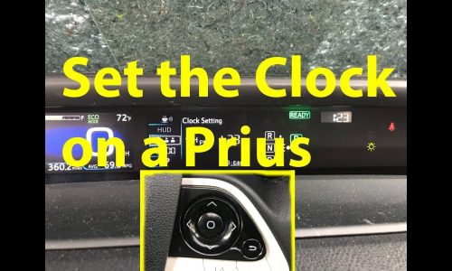 How to Set the Clock on the Toyota Prius